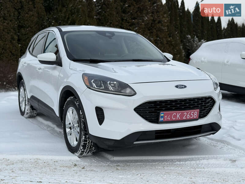 Позашляховик / Кросовер Ford Escape 2020 в Львові