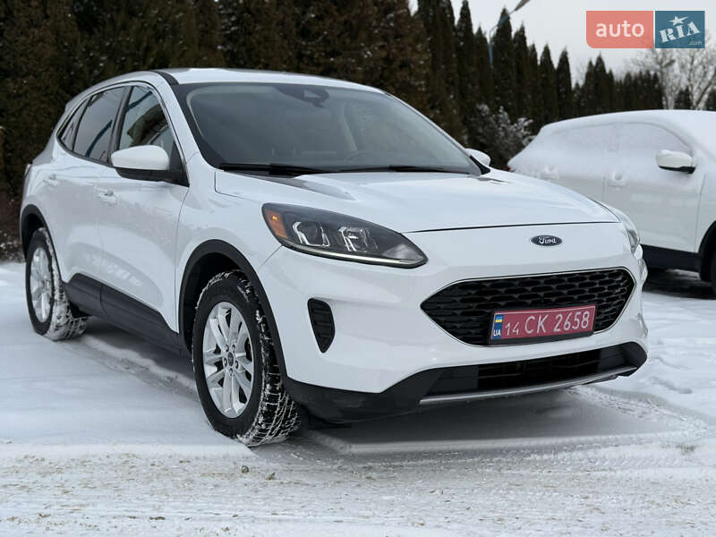 Позашляховик / Кросовер Ford Escape 2020 в Львові