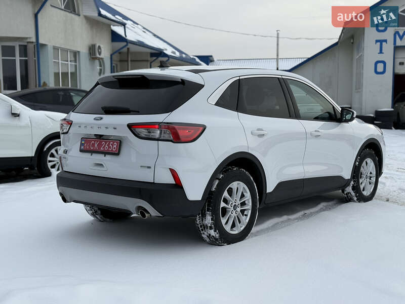 Позашляховик / Кросовер Ford Escape 2020 в Львові