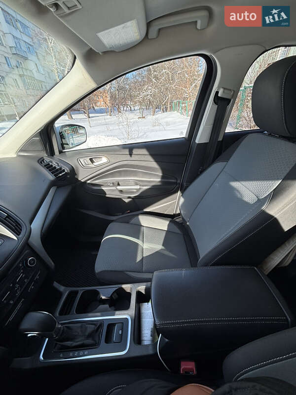 Внедорожник / Кроссовер Ford Escape 2019 в Нежине