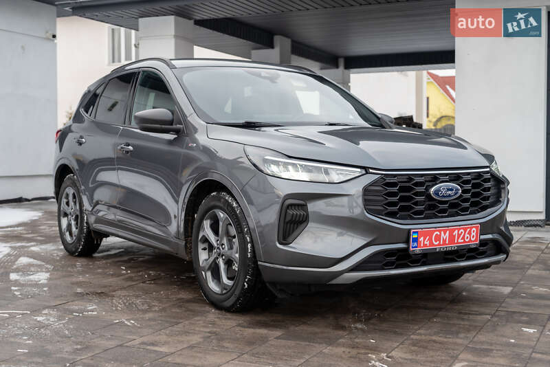 Внедорожник / Кроссовер Ford Escape 2023 в Ивано-Франковске