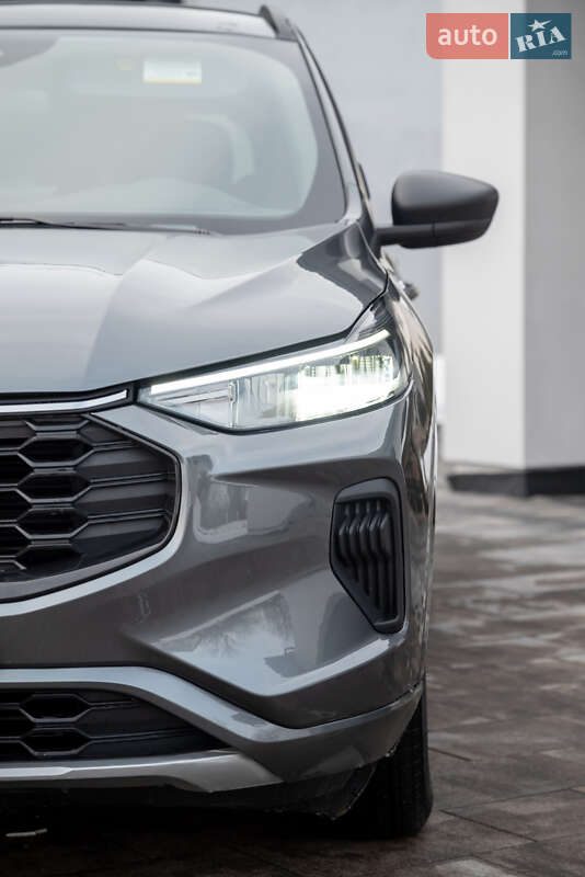 Внедорожник / Кроссовер Ford Escape 2023 в Ивано-Франковске