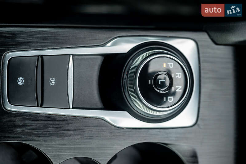 Внедорожник / Кроссовер Ford Escape 2023 в Ивано-Франковске