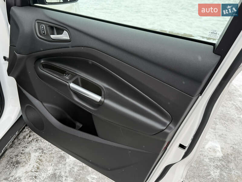 Позашляховик / Кросовер Ford Escape 2018 в Дрогобичі фото 46 Позашляховик / Кросовер Ford Escape 2018 в Дрогобичі