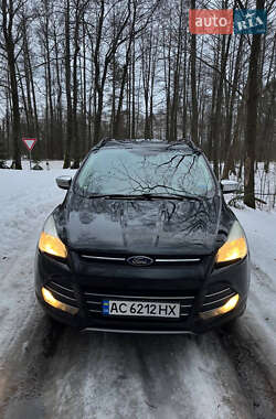 Внедорожник / Кроссовер Ford Escape 2014 в Луцке