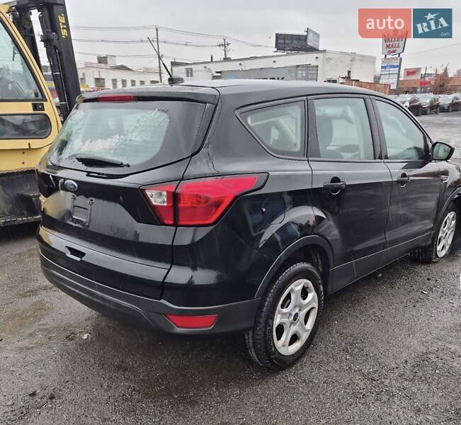 Внедорожник / Кроссовер Ford Escape 2019 в Львове