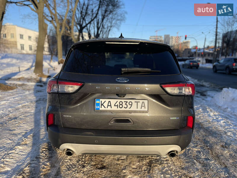 Внедорожник / Кроссовер Ford Escape 2019 в Киеве