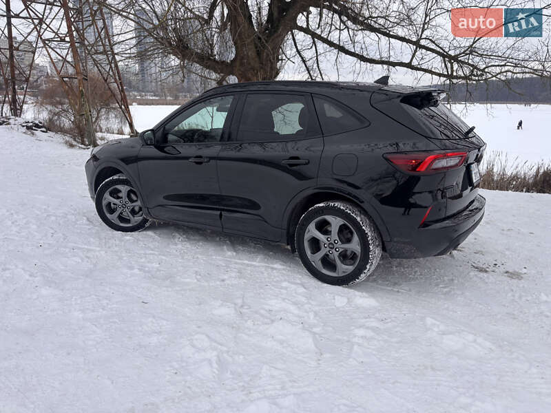 Внедорожник / Кроссовер Ford Escape 2024 в Киеве