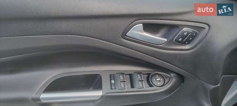 Внедорожник / Кроссовер Ford Escape 2015 в Гореничах фото 6 Внедорожник / Кроссовер Ford Escape 2015 в Гореничах