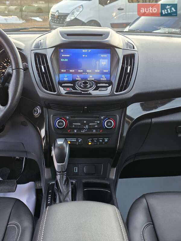 Позашляховик / Кросовер Ford Escape 2018 в Стрию