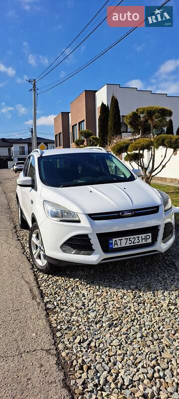 Внедорожник / Кроссовер Ford Escape 2014 в Ивано-Франковске