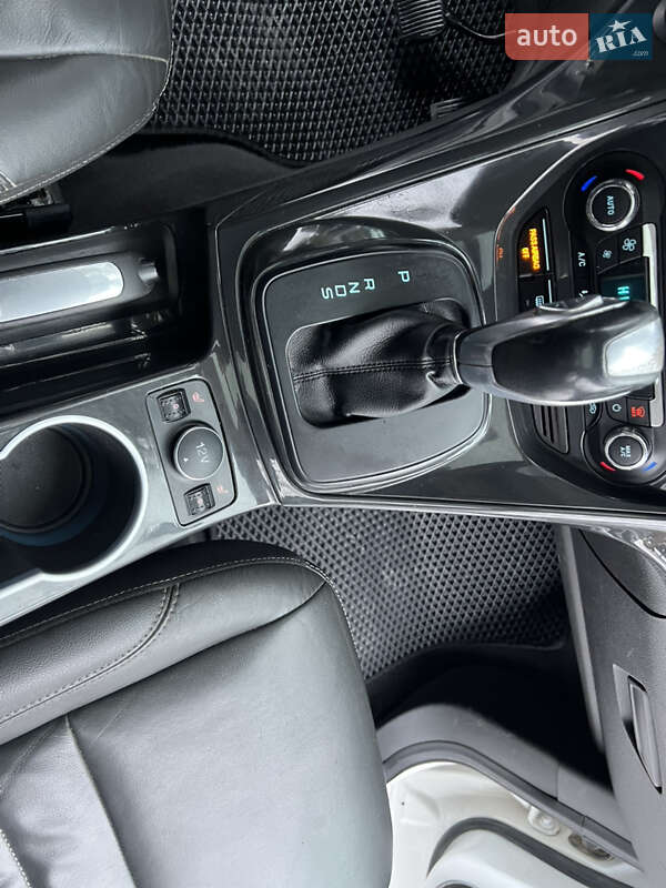 Внедорожник / Кроссовер Ford Escape 2016 в Трускавце