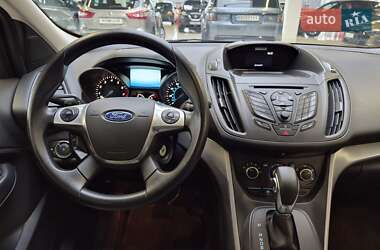 Внедорожник / Кроссовер Ford Escape 2015 в Хмельницком