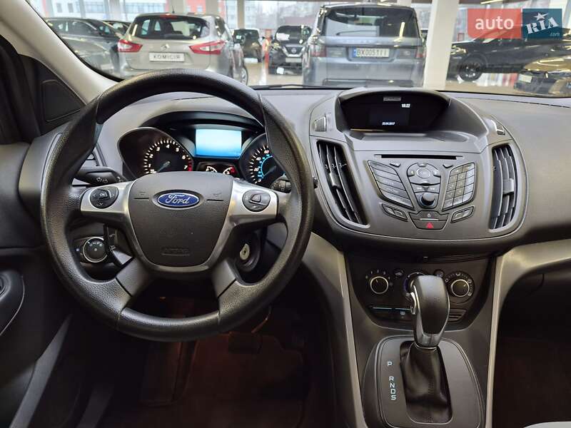 Внедорожник / Кроссовер Ford Escape 2015 в Хмельницком