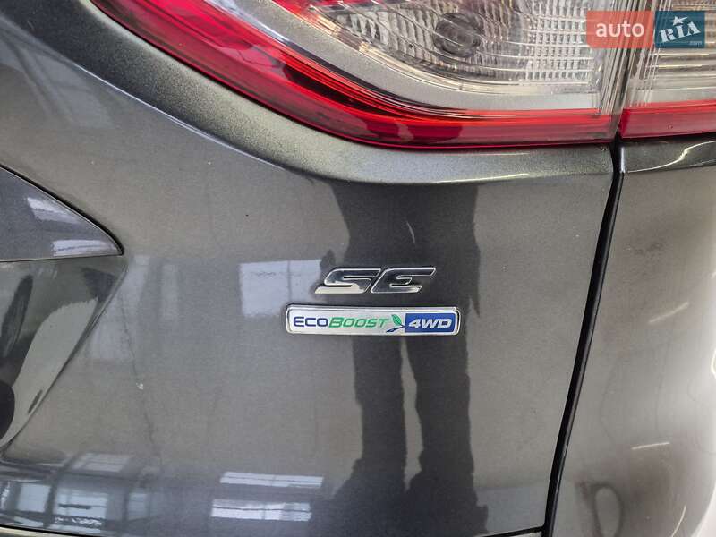 Внедорожник / Кроссовер Ford Escape 2015 в Хмельницком
