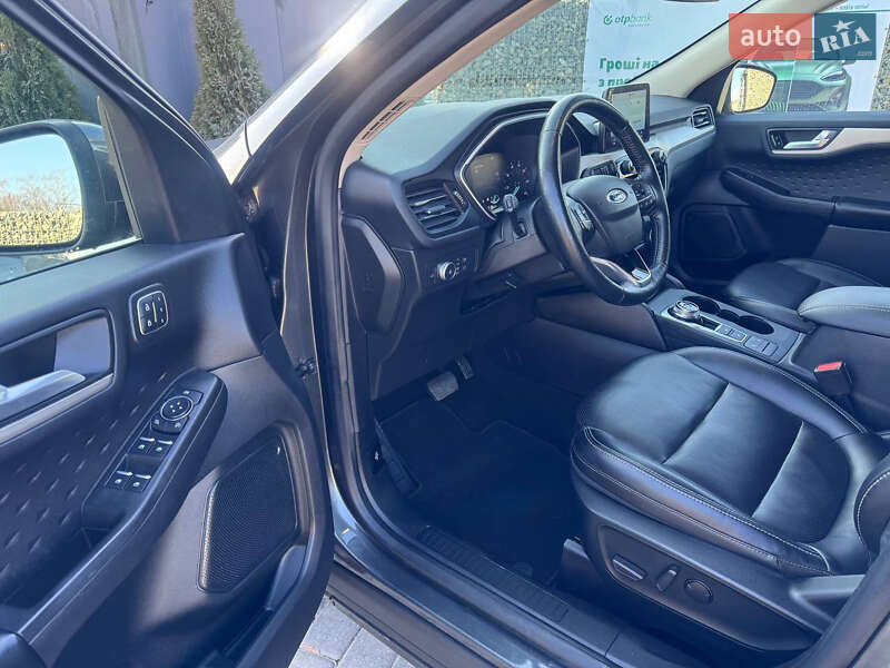 Внедорожник / Кроссовер Ford Escape 2020 в Ивано-Франковске