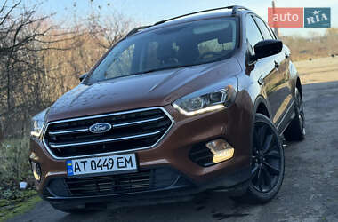 Позашляховик / Кросовер Ford Escape 2017 в Коломиї