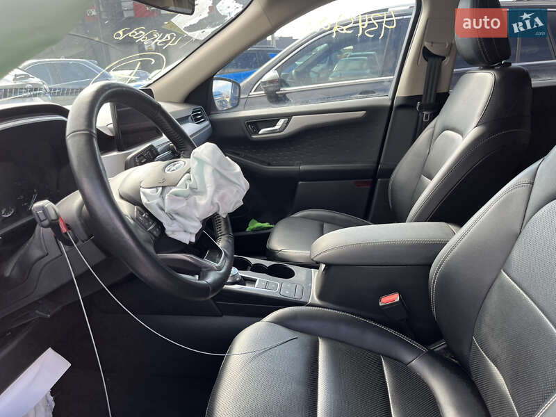 Внедорожник / Кроссовер Ford Escape 2020 в Львове