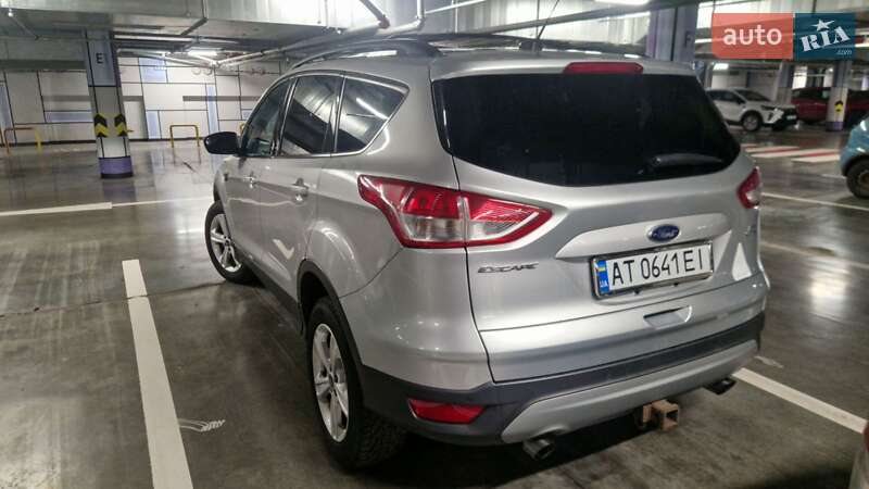 Позашляховик / Кросовер Ford Escape 2016 в Івано-Франківську