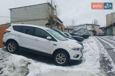 Внедорожник / Кроссовер Ford Escape 2019 в Киеве