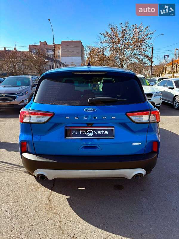 Внедорожник / Кроссовер Ford Escape 2019 в Николаеве