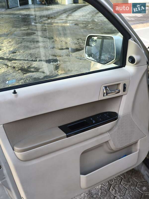 Позашляховик / Кросовер Ford Escape 2011 в Броварах