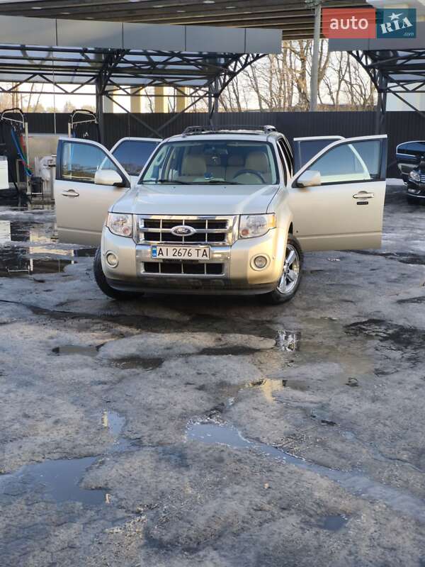 Позашляховик / Кросовер Ford Escape 2011 в Броварах