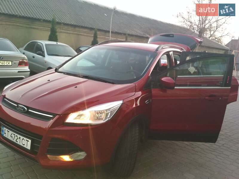 Внедорожник / Кроссовер Ford Escape 2014 в Калуше