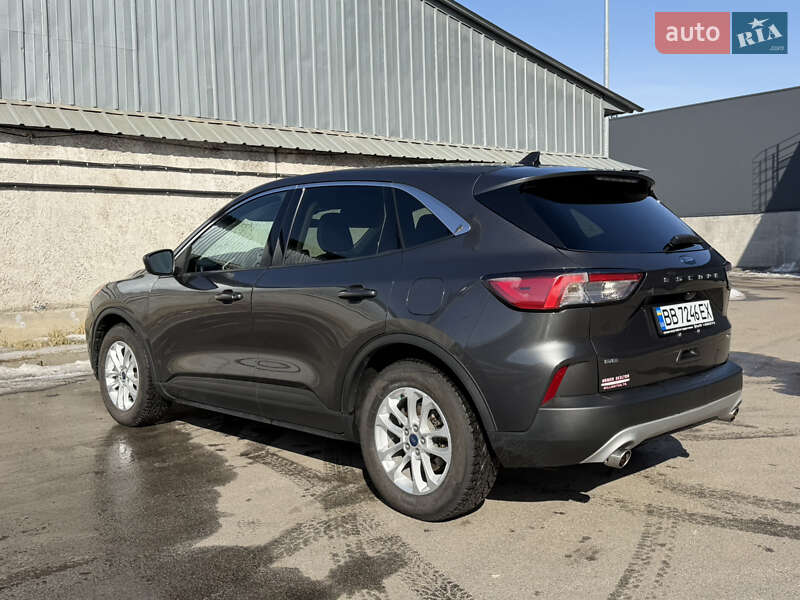 Внедорожник / Кроссовер Ford Escape 2020 в Киеве