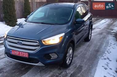 Позашляховик / Кросовер Ford Escape 2017 в Львові