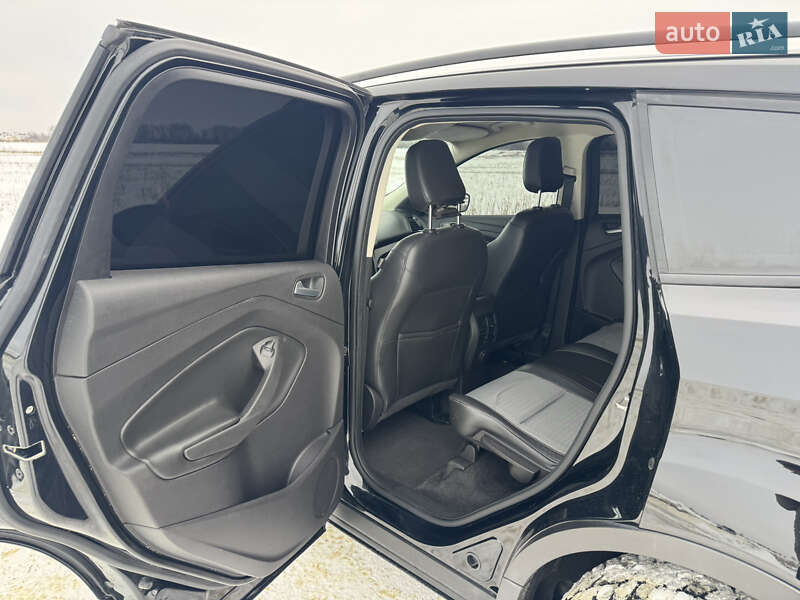 Внедорожник / Кроссовер Ford Escape 2017 в Сумах