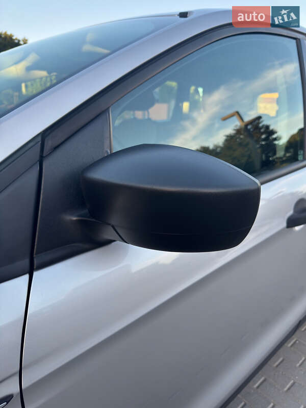 Внедорожник / Кроссовер Ford Escape 2016 в Виннице