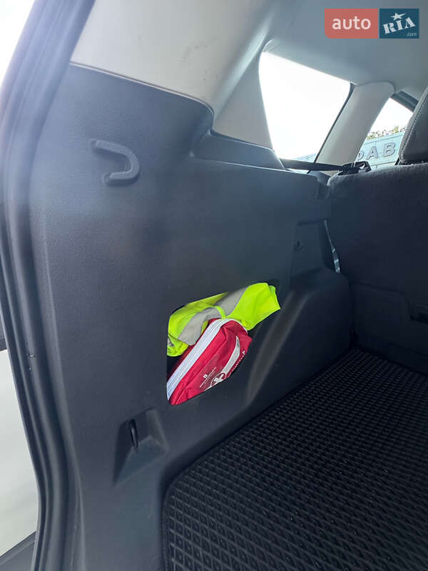 Внедорожник / Кроссовер Ford Escape 2016 в Виннице