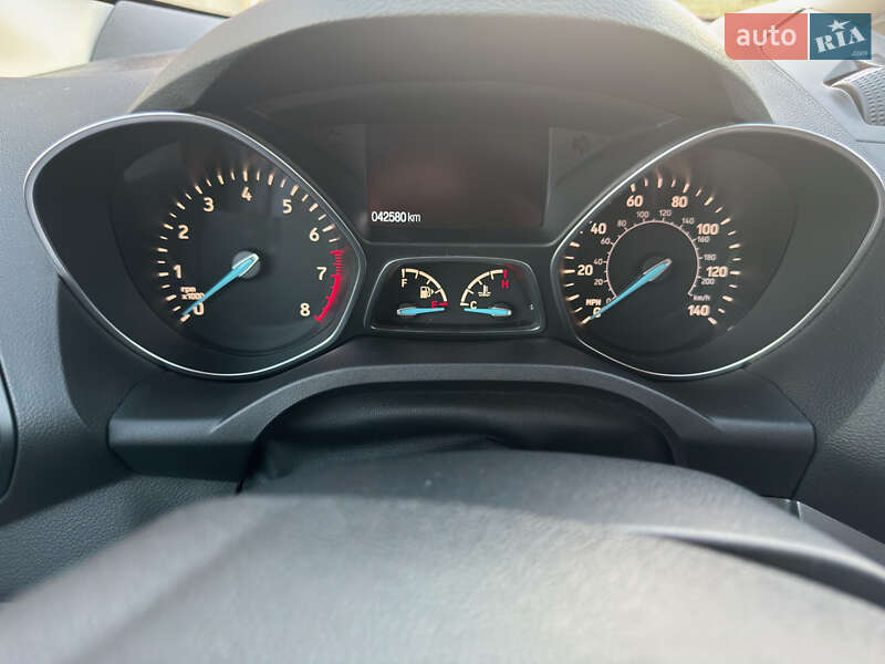 Внедорожник / Кроссовер Ford Escape 2016 в Виннице