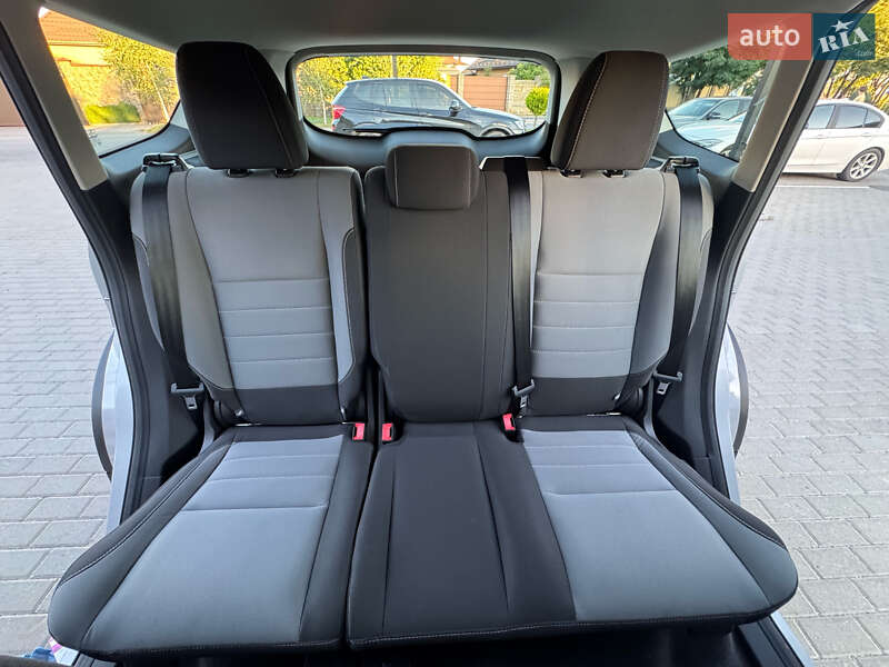 Внедорожник / Кроссовер Ford Escape 2016 в Виннице