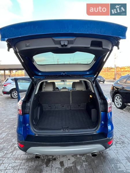 Внедорожник / Кроссовер Ford Escape 2017 в Львове