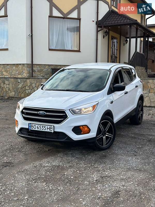 Позашляховик / Кросовер Ford Escape 2018 в Бережанах