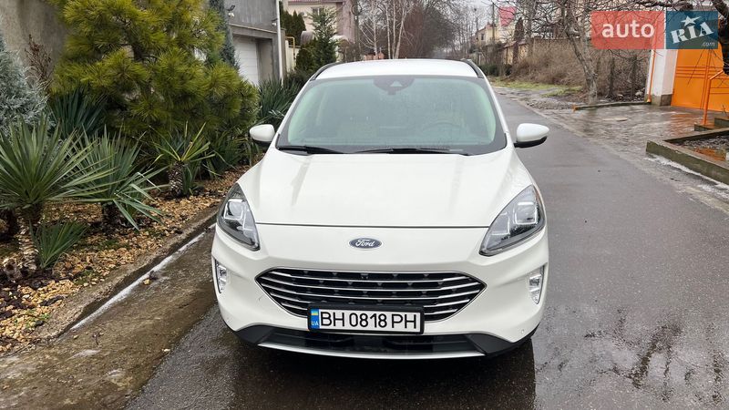 Внедорожник / Кроссовер Ford Escape 2020 в Одессе