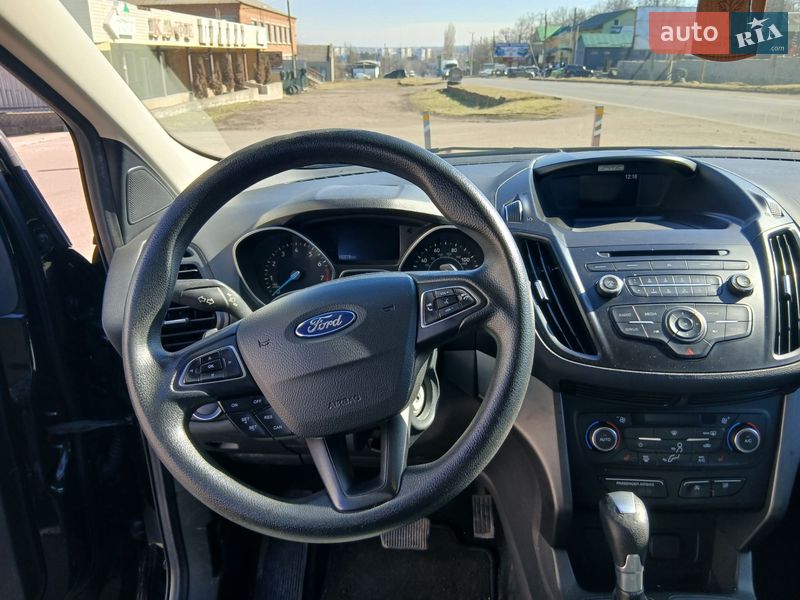 Позашляховик / Кросовер Ford Escape 2016 в Первомайську