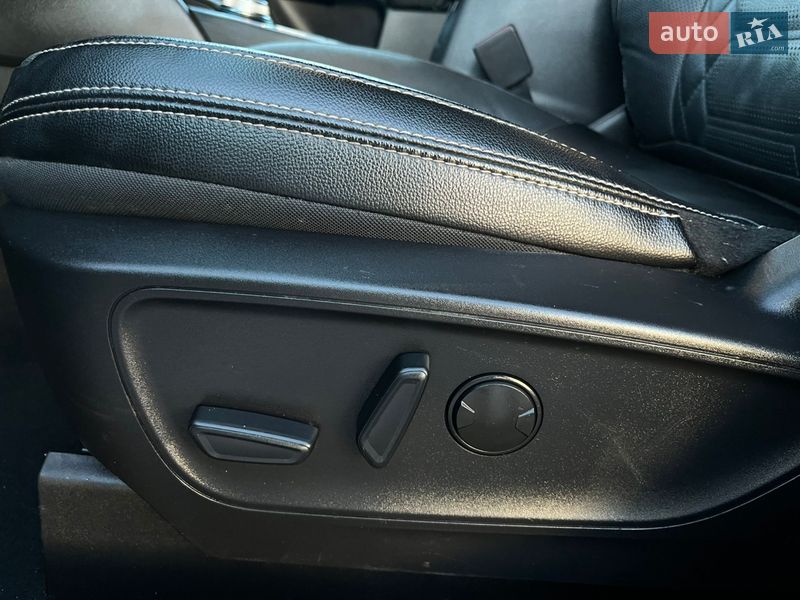 Внедорожник / Кроссовер Ford Escape 2023 в Львове