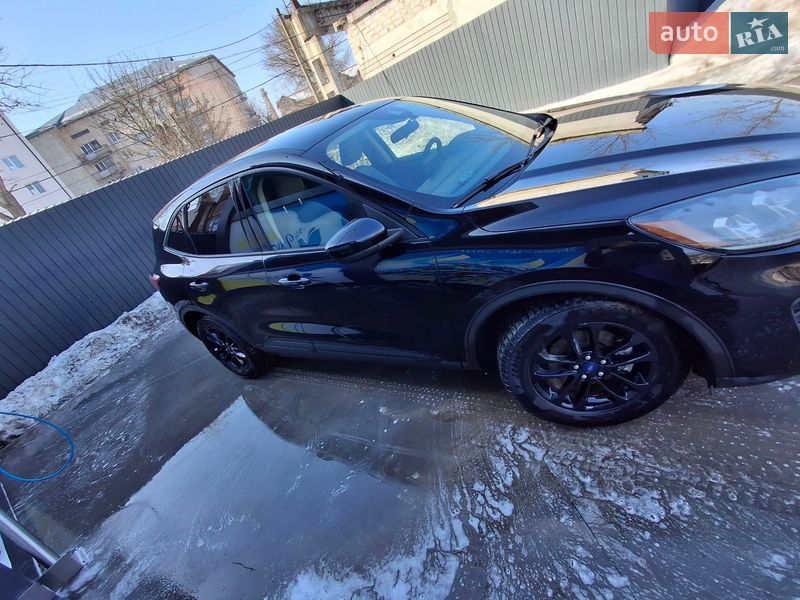 Внедорожник / Кроссовер Ford Escape 2020 в Тернополе