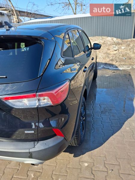 Внедорожник / Кроссовер Ford Escape 2020 в Тернополе