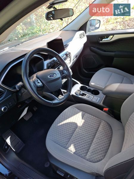 Внедорожник / Кроссовер Ford Escape 2020 в Тернополе