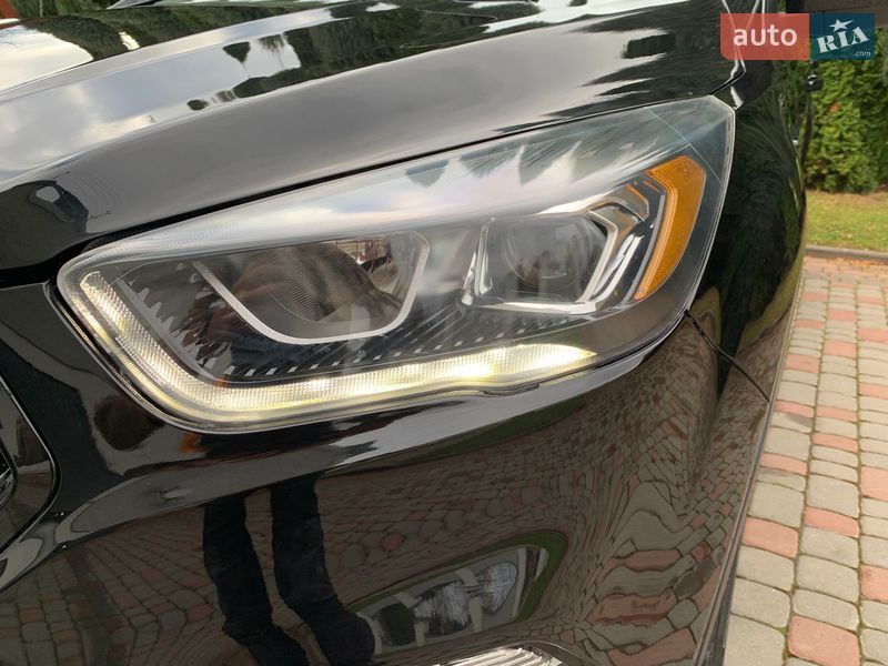 Позашляховик / Кросовер Ford Escape 2019 в Дрогобичі