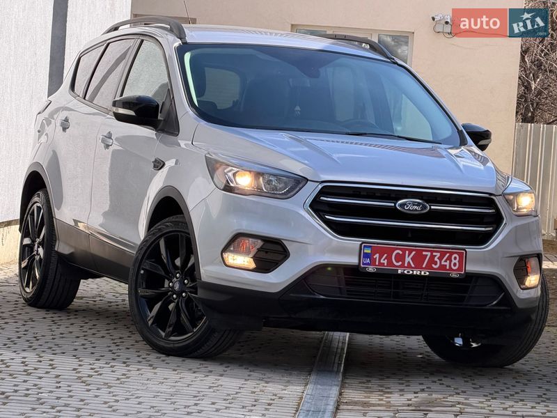 Внедорожник / Кроссовер Ford Escape 2017 в Дрогобыче фото 9 Внедорожник / Кроссовер Ford Escape 2017 в Дрогобыче