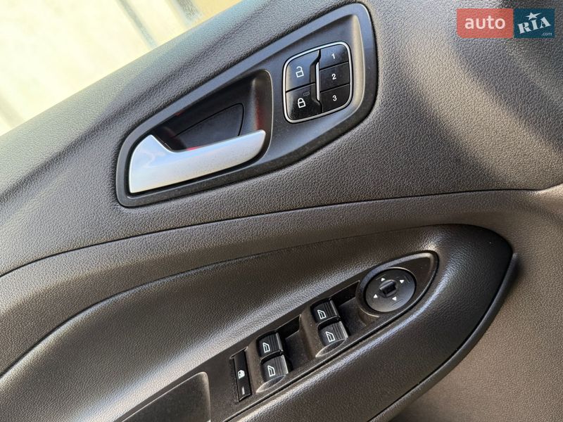 Внедорожник / Кроссовер Ford Escape 2017 в Дрогобыче фото 52 Внедорожник / Кроссовер Ford Escape 2017 в Дрогобыче