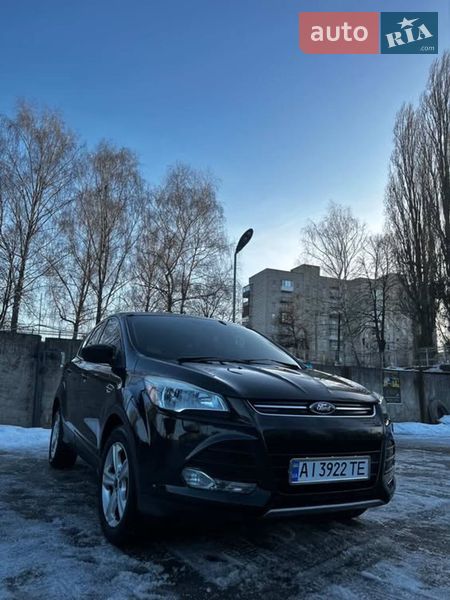 Внедорожник / Кроссовер Ford Escape 2015 в Монастырище