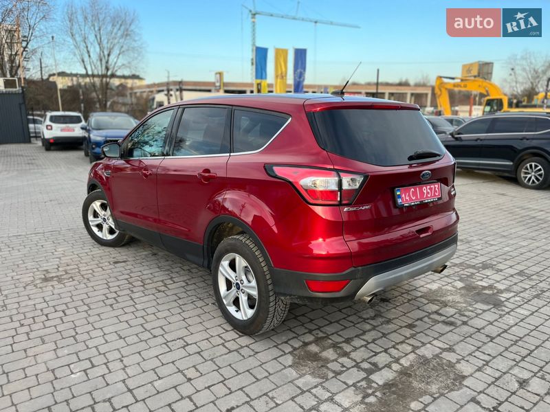Внедорожник / Кроссовер Ford Escape 2017 в Львове