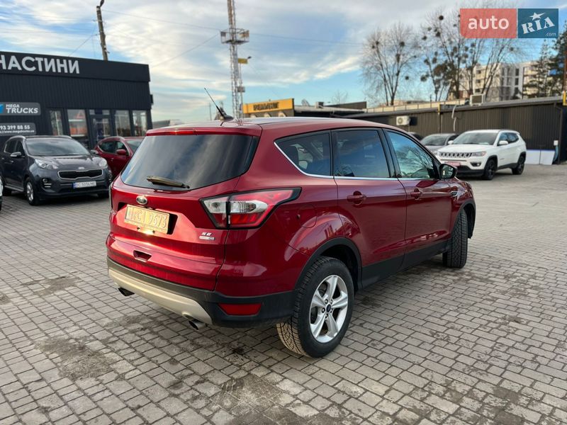Внедорожник / Кроссовер Ford Escape 2017 в Львове