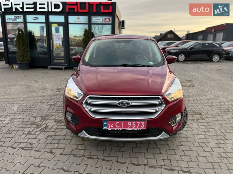 Внедорожник / Кроссовер Ford Escape 2017 в Львове